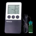 Digital Refrigerator / Freezer Thermometer with Alarm Traceable® Fahrenheit / Celsius -58° to +158°F (-50° to +70°C) Bottle Probe Desk / Wall / Door Mount Battery Operated