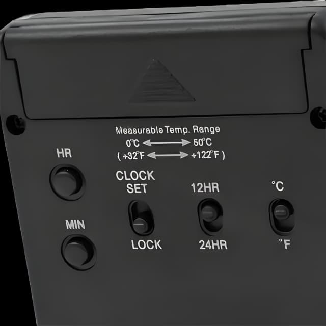 Thermometer / Clock / Humidity Monitor Fisherbrand™ Traceable® Fahrenheit / Celsius 32° to 122°F (0° to 50°C) Internal Sensor Flip-out Stand / Wall Mount Battery Operated