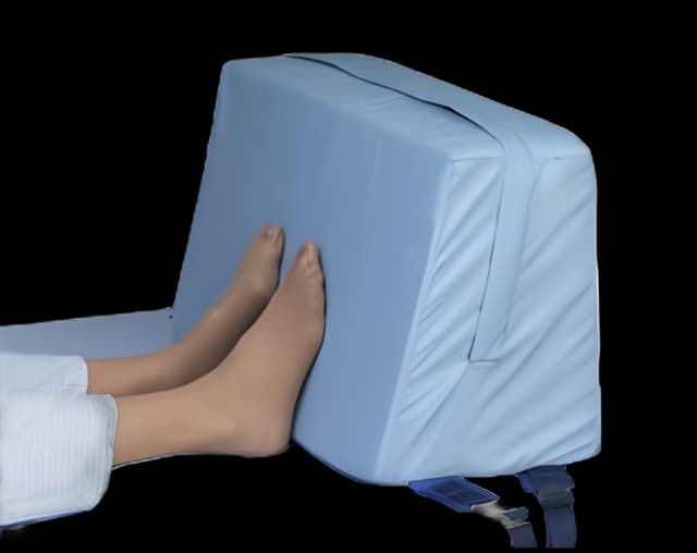 Positioner Wedge Skil-Care™ 24 W X 10 D X 13 H Inch Foam Hook and Loop Strap Fastening