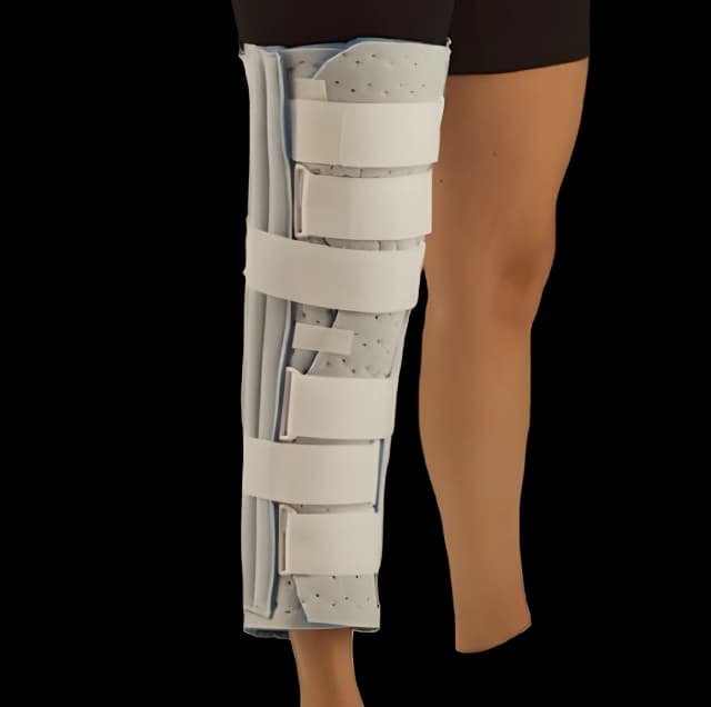 Knee Immobilizer DeRoyal® One Size Fits Most 16 Inch Length Left or Right Knee - 7041-22