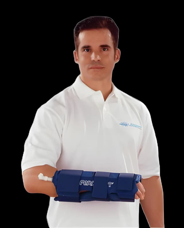 AirCast Cryo/Cuff Hand/Wrist Therapy Wrap - 12" One Size