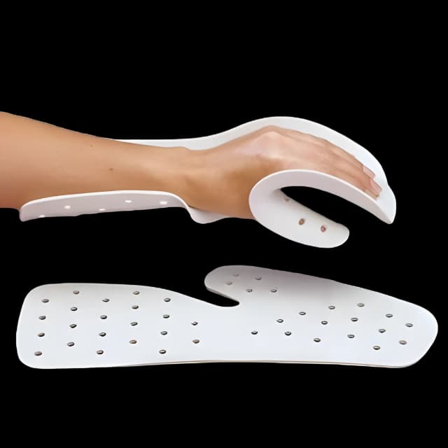 Rolyan Ezeform Medium Hand Splint - Left/Right, Pack of 3