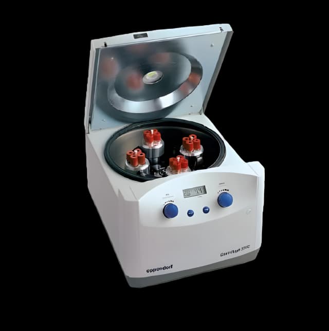 Centrifuge Eppendorf™ Model 5702 4 Place Swinging Bucket Rotor Variable Speed Up to 4,400 RPM / 3,000xG