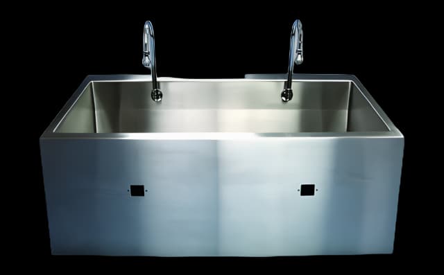 Surgical Scrub Sink ES Series Mounted Double Sink High Mount Swivel Gooseneck Spout Adjustable Swivel Spray Aerator